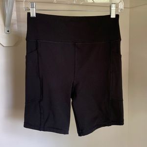 American Eagle Pocket High Waist 7” Bike Short - NWOT